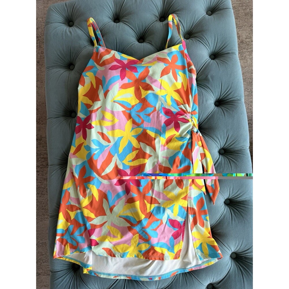 Lands' End Chlorine Resistant Tummy Control Surplice Wrap Floral Swim Dress 14